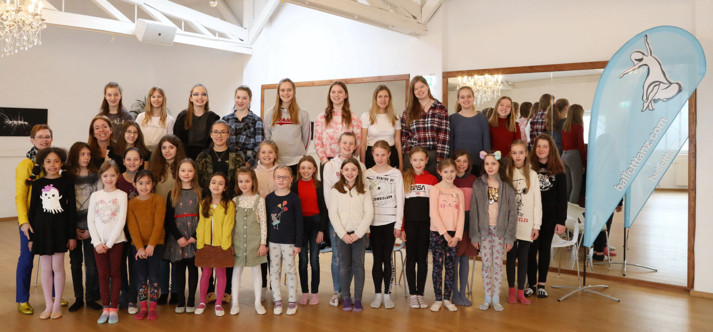Gruppenphoto - Tanzreise durch Europa